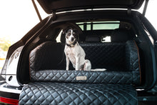 Laden Sie das Bild in den Galerie-Viewer, DOGSTYLER® Hundebett „EXCELSIOR“