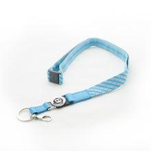 Laden Sie das Bild in den Galerie-Viewer, Bentley 2 in 1 Schlüsselanhänger in 3 Farben erhältlich (weiß/rot/blau)