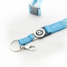 Laden Sie das Bild in den Galerie-Viewer, Bentley 2 in 1 Schlüsselanhänger in 3 Farben erhältlich (weiß/rot/blau)